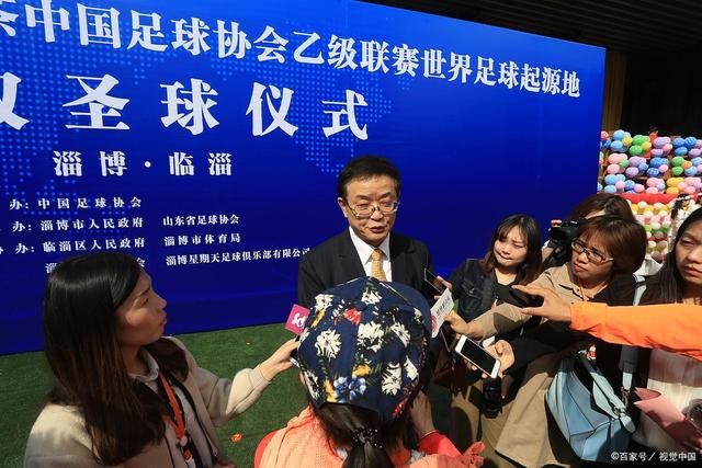 国足招入多名新人 中国足球闻到了春天的气息