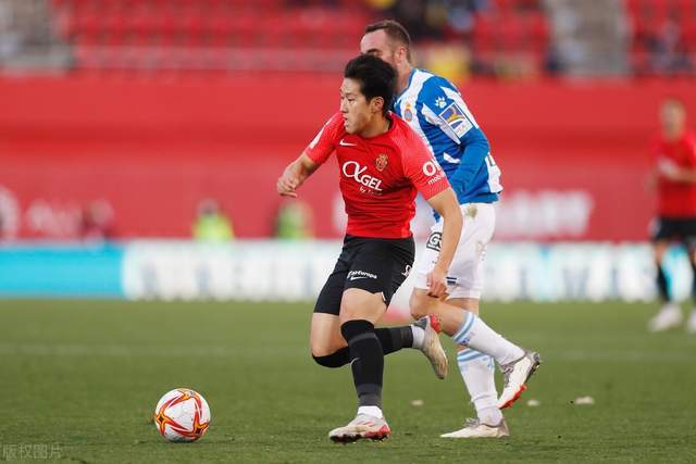 英超-德布劳内传射多库破门 曼城3-0诺丁汉森林
